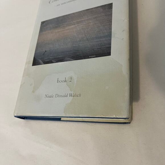 5/ $25  Conversations with God an uncommon dialogue Book 2, hardback book - Picture 2 of 7